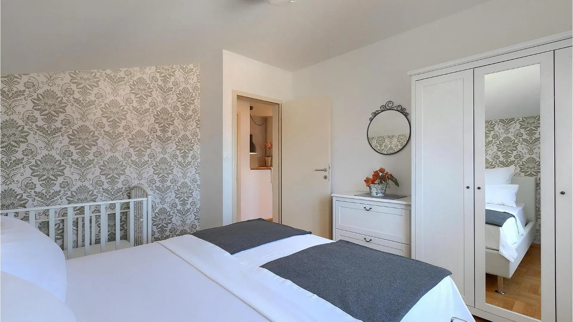 Villa Holiday Home Sabine Porec